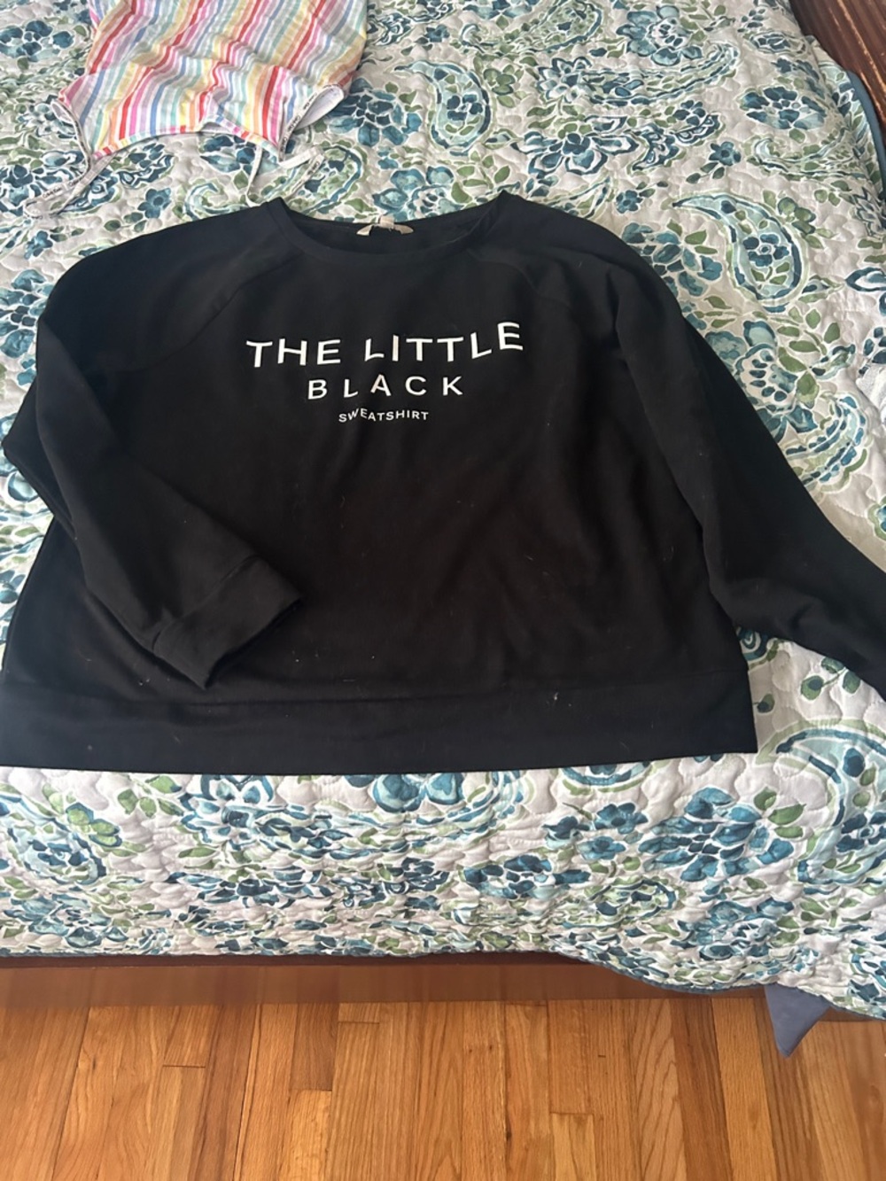 The Little Black Sweatshirt - Black Graphic Pullover Banana Republic